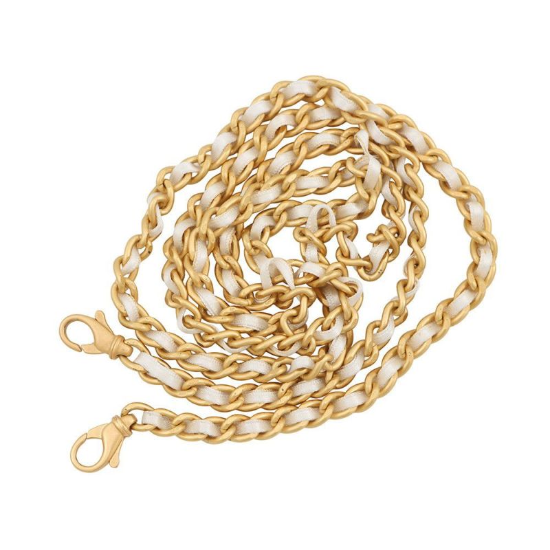 シャネル チェーンショルダーバッグ ラパン A17714 CHANEL 白 ファーアームウォーマー