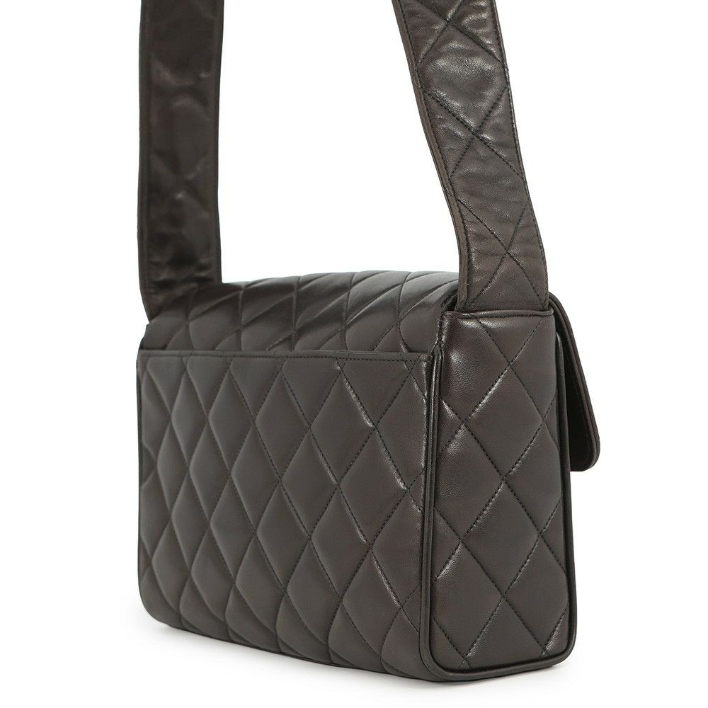 シャネル ショルダーバッグ ココマーク マトラッセ ラムスキン CHANEL ワンショルダー 黒