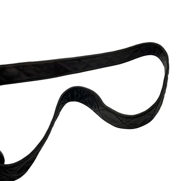 シャネル ショルダーバッグ ココマーク マトラッセ ラムスキン CHANEL ワンショルダー 黒