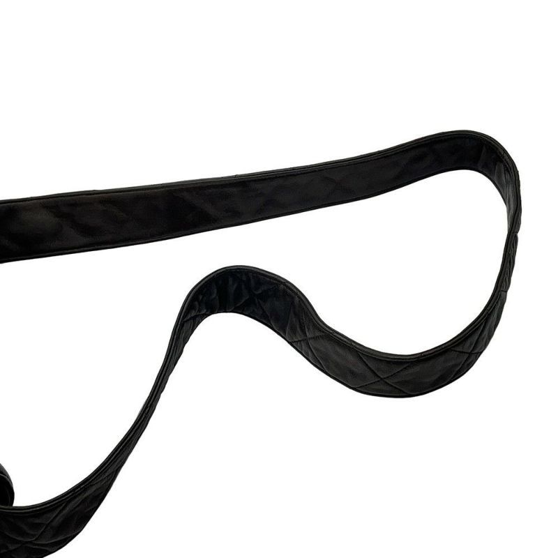 シャネル ショルダーバッグ ココマーク マトラッセ ラムスキン CHANEL ワンショルダー 黒