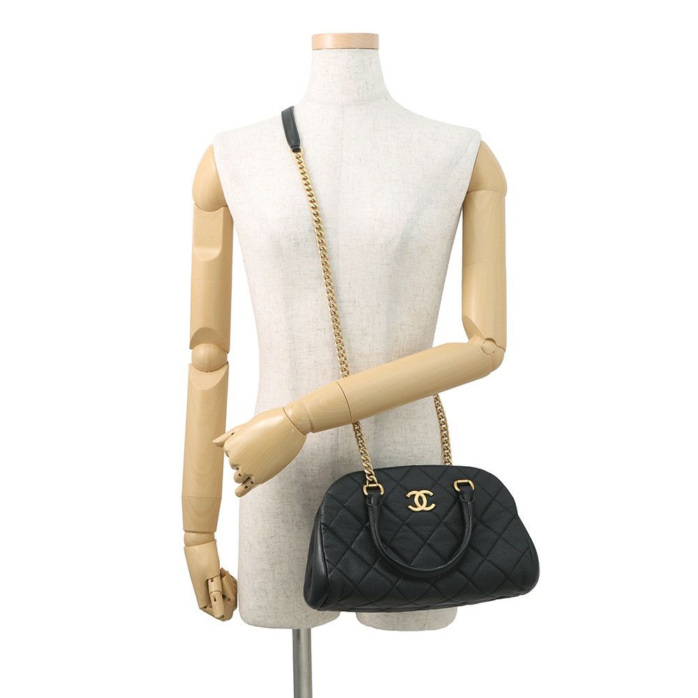 シャネル チェーンショルダーバッグ ココマーク マトラッセ ボーリングバッグ キャビアスキン AS3893 CHANEL 黒