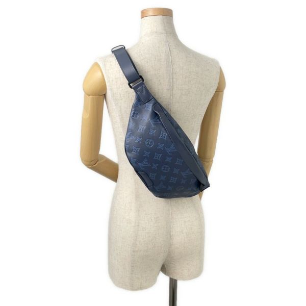 ルイヴィトン ボディバッグ モノグラム・シャドウ ディスカバリー・バムバッグPM M45729 ウエストバッグ 黒 ブラック