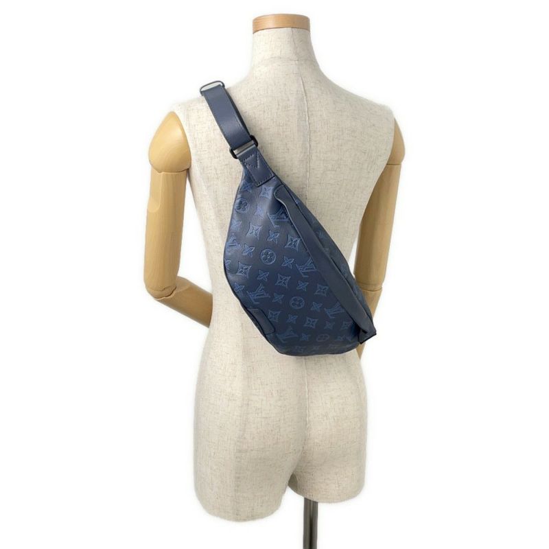 ルイヴィトン ボディバッグ モノグラム・シャドウ ディスカバリー・バムバッグPM M45729 ウエストバッグ 黒 ブラック
