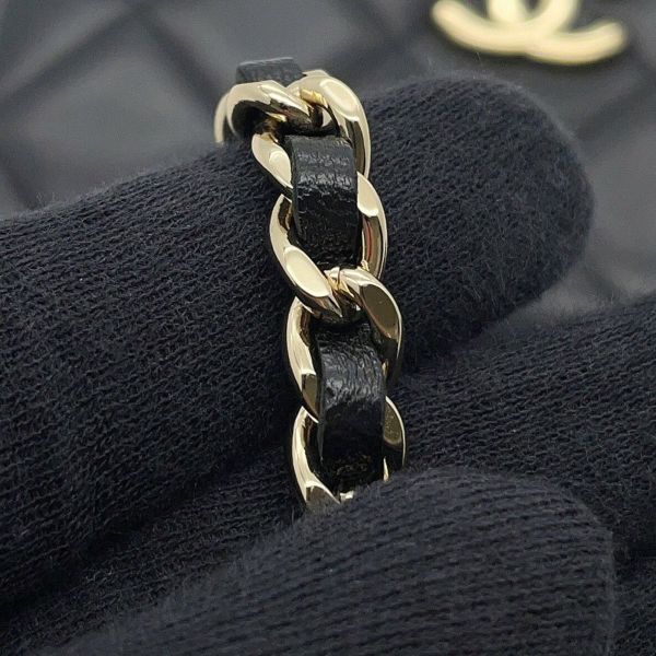 シャネル ショルダーバッグ マトラッセ ココマーク チェーンクラッチバッグ カーフレザー AP4593 CHANEL 黒