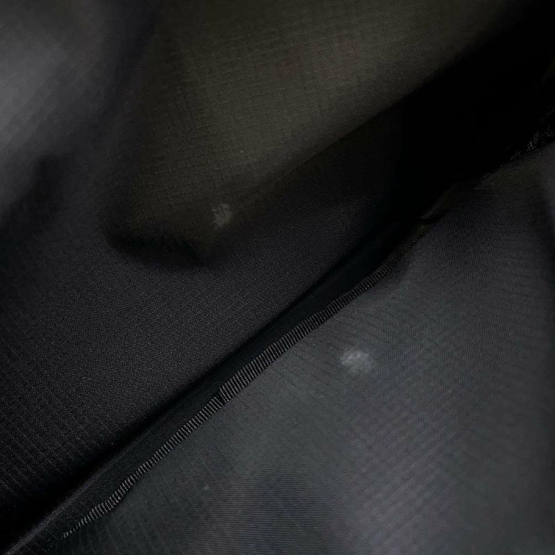 バーバリー ショルダーバッグ ロゴ ナイロン 8049094 BURBERRY バッグ 斜め掛け 黒