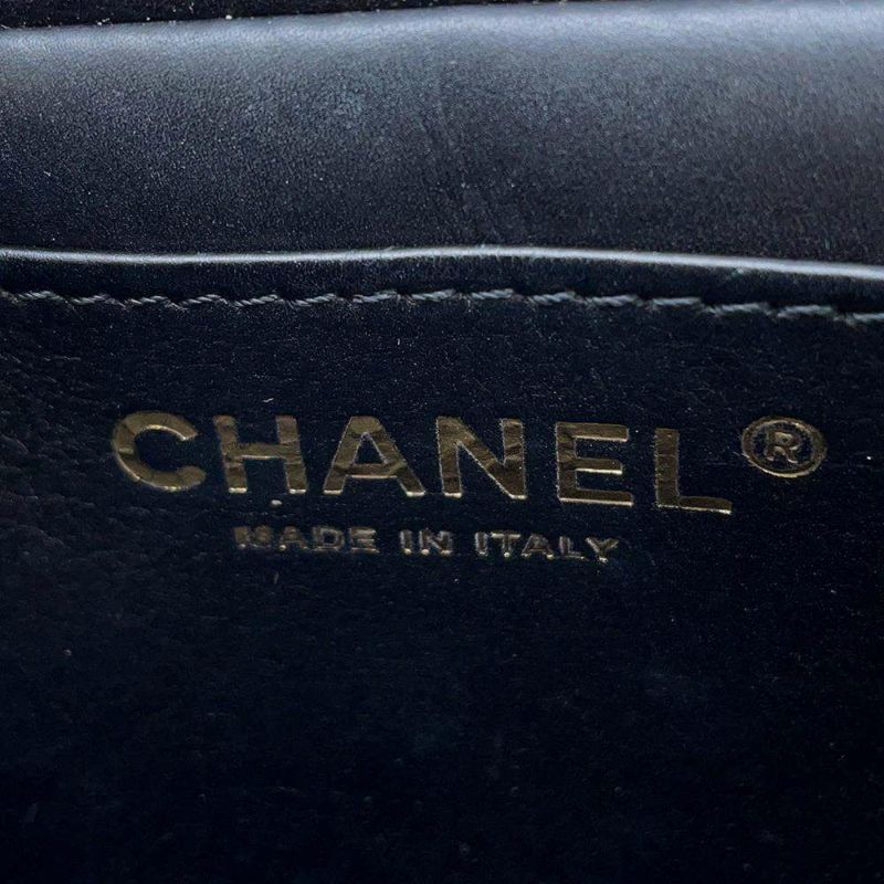 シャネル チェーンショルダーバッグ マトラッセ ココマーク ラムスキン CHANEL バッグ 黒