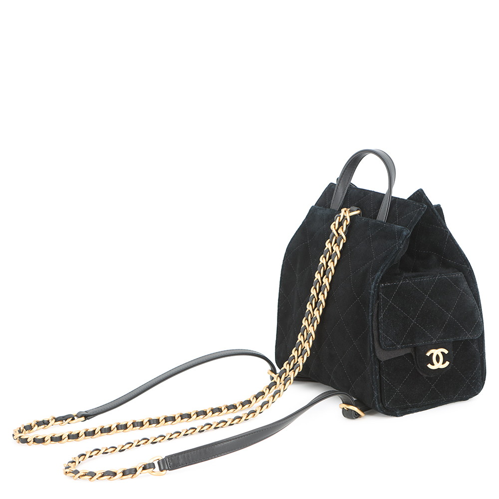 シャネル リュック CHANEL 25 ミディアム バックパック マトラッセ ココマーク スウェード AS5600 2025/26年秋冬 黒