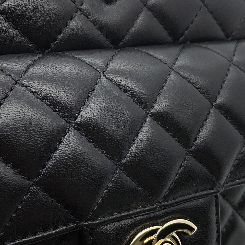 シャネル チェーンショルダーバッグ マトラッセ ハートシェイプ ラムスキン AS3191 CHANEL バッグ 黒