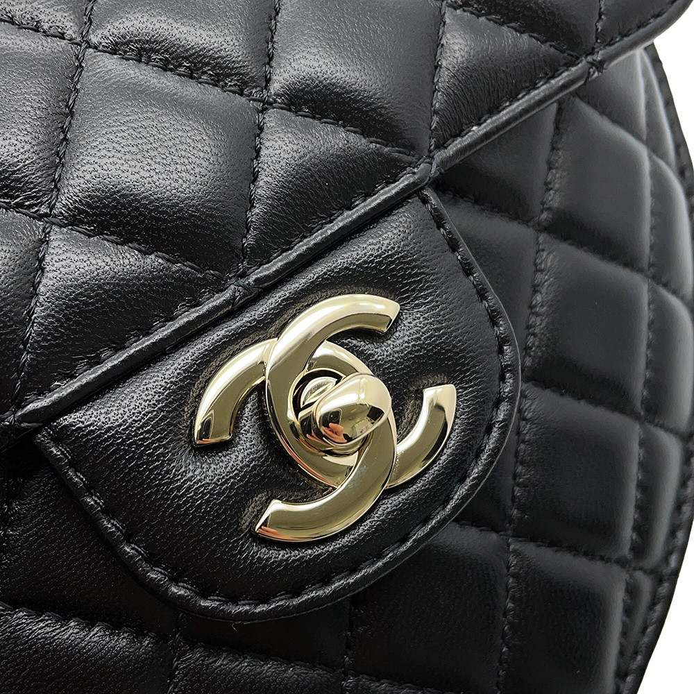 シャネル チェーンショルダーバッグ マトラッセ ハートシェイプ ラムスキン AS3191 CHANEL バッグ 黒