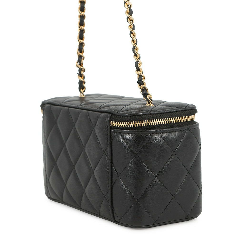 シャネル チェーンショルダーバッグ マトラッセ ココマーク ハートチェーン バニティバッグ ラムスキン CHANEL 黒