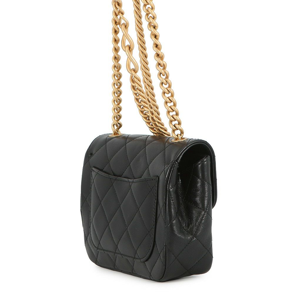 シャネル チェーンショルダーバッグ ココマーク マトラッセ ラムスキン AS3950 CHANEL 黒