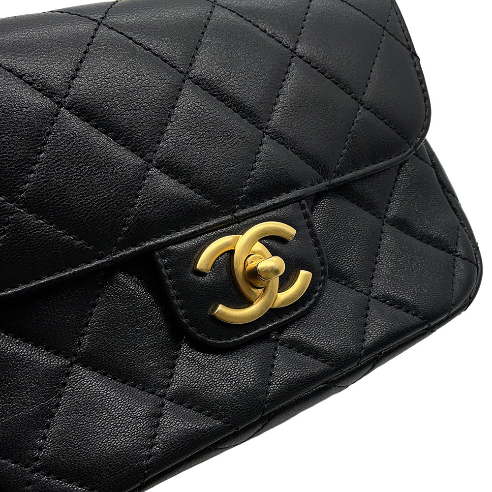 シャネル チェーンショルダーバッグ ココマーク マトラッセ ラムスキン AS3950 CHANEL 黒