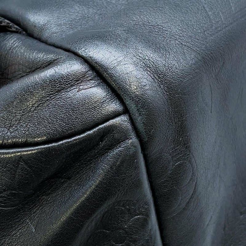 ルイヴィトン リュック モノグラム・シャドウ ディスカバリー・バックパック M43680 ブラック 黒