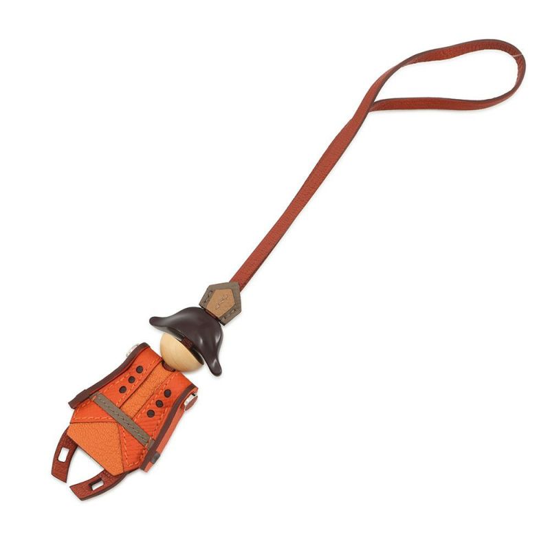 エルメス バッグチャーム 花火師 Artificier キュイーブル/オレンジ エプソン/シェブルミゾル K刻印