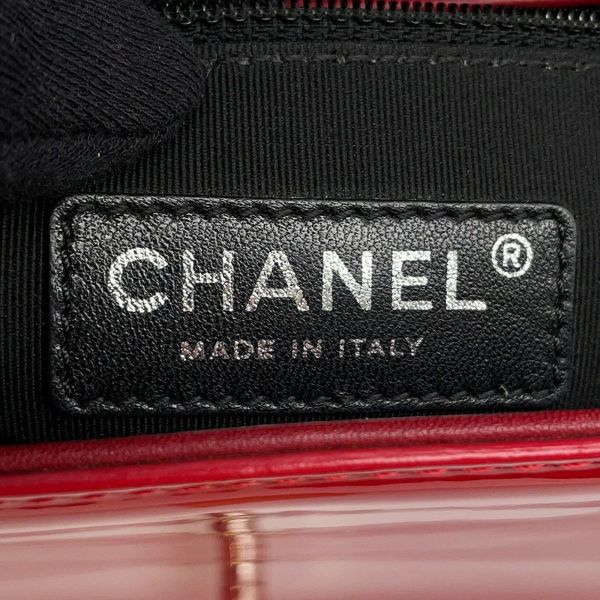 シャネル チェーンショルダーバッグ ボーイシャネル ラージ マトラッセ ココマーク パテント A92193 CHANEL