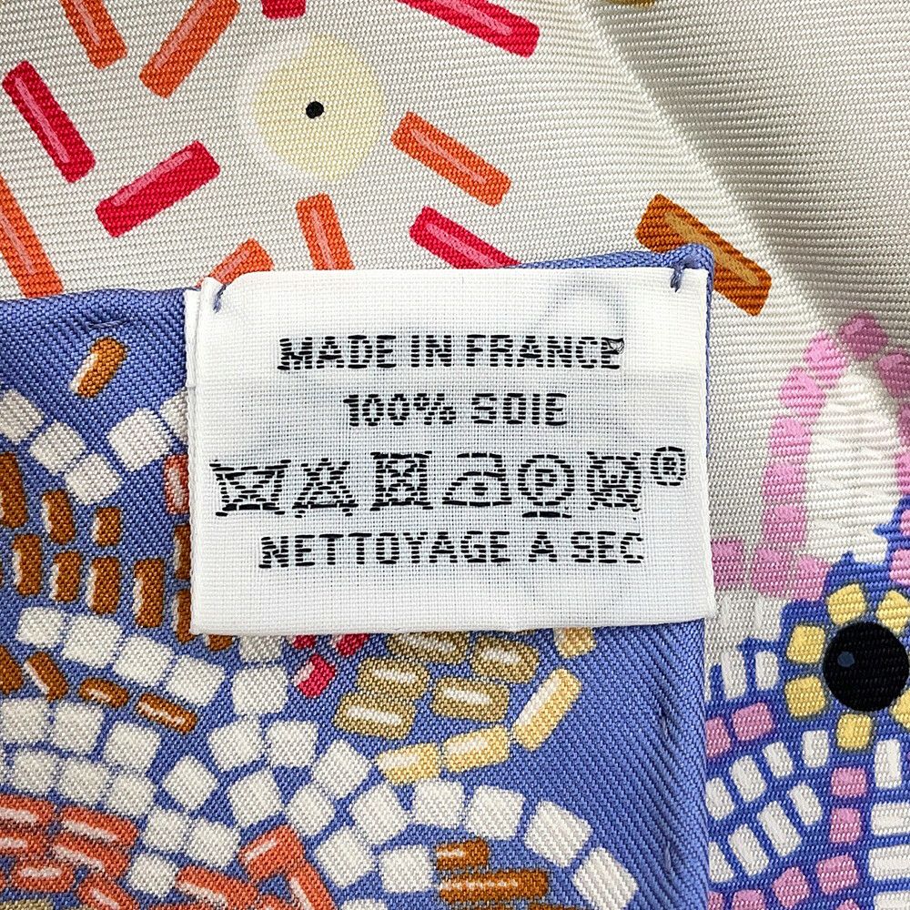 エルメス スカーフ カレ90 コスチューム・ドゥ・フェット Costume de Fete HERMES カシミヤ HERMES 2023年春夏