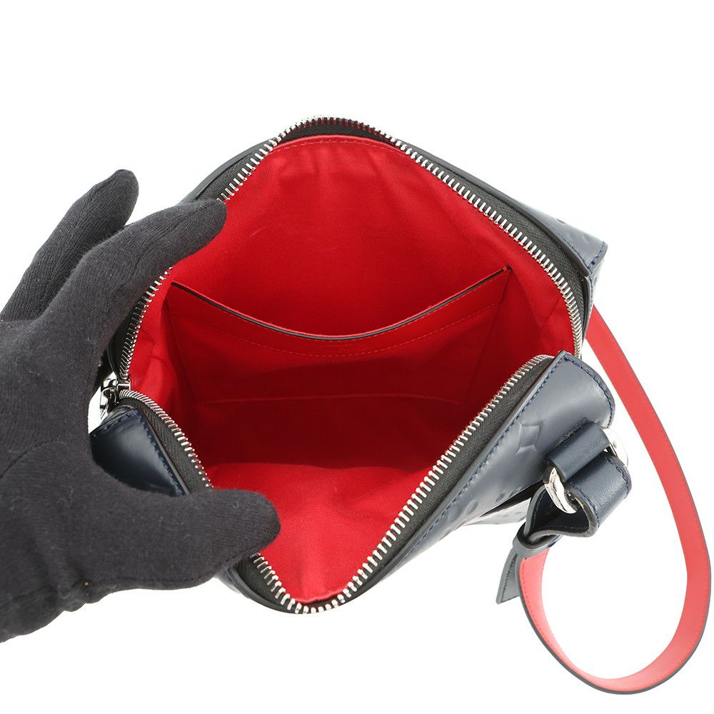 クリスチャン・ルブタン ショルダーバッグ ロゴエンボス Christian Louboutin