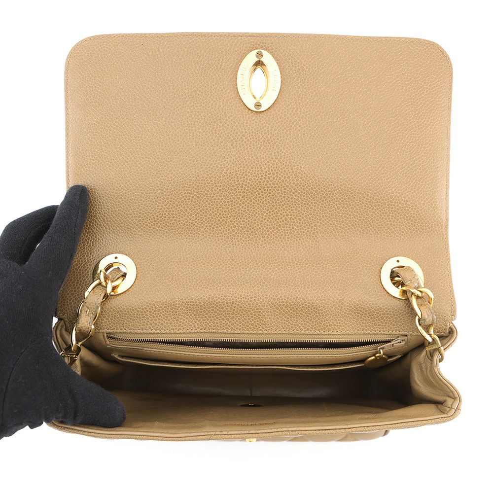 シャネル チェーンショルダーバッグ デカココ ココマーク マトラッセ キャビアスキン CHANEL