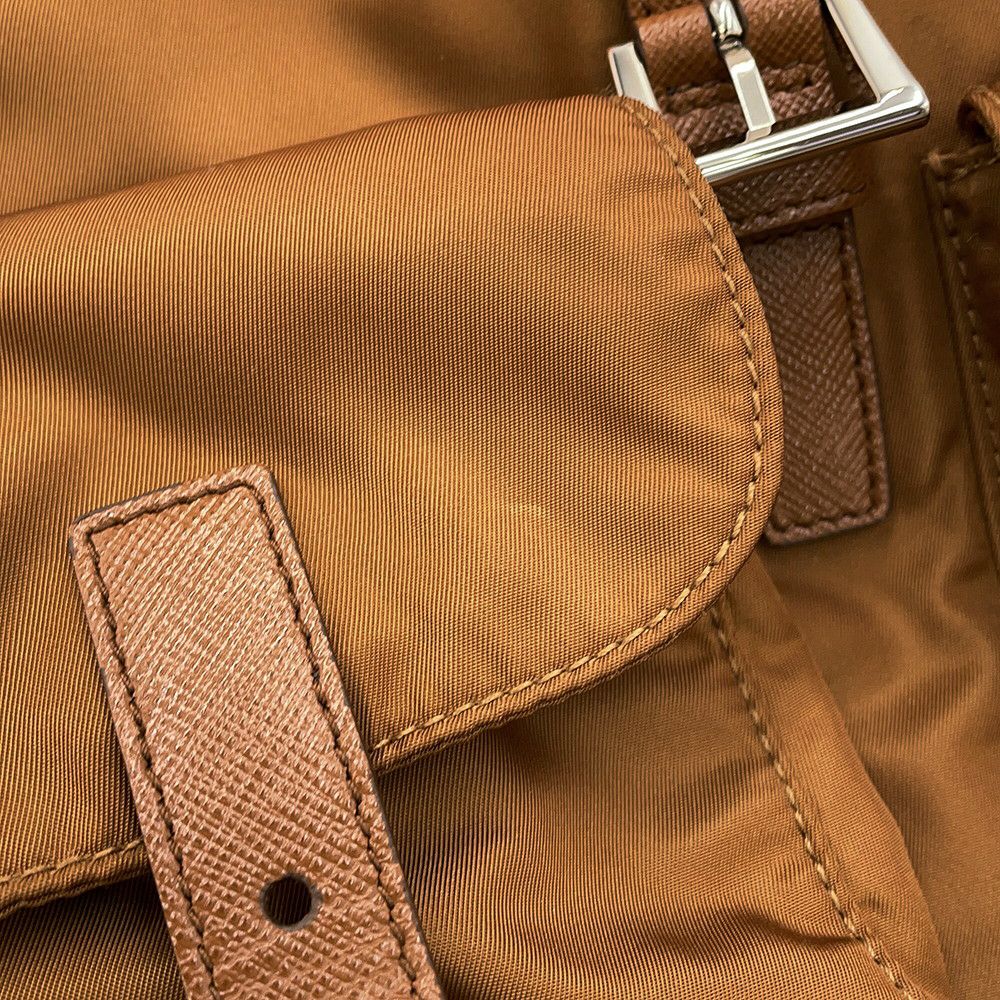 プラダ リュック ミディアム Re-Nylon バックパック ナイロン 1BZ811 PRADA リュックサック ブラウン バッグ