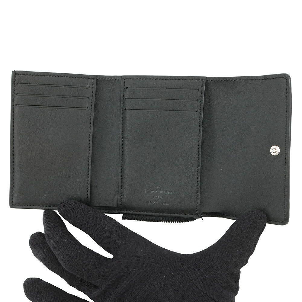ルイヴィトン 三つ折り財布 モノグラム・パターン/トリヨンレザー ポルトフォイユ・パイロット M82556 旧型金具 黒 ブラック