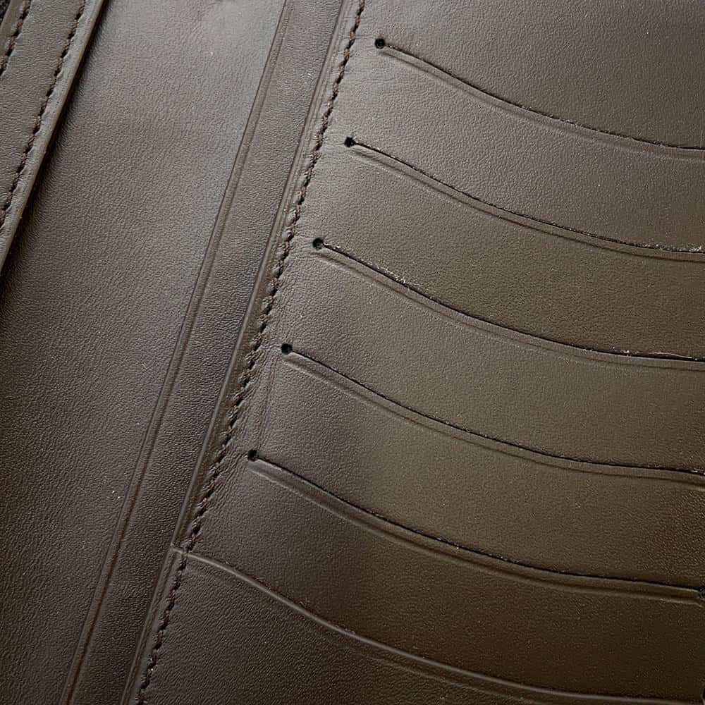 ベルルッティ 長財布 サンタル グラディアント スクリットレザー