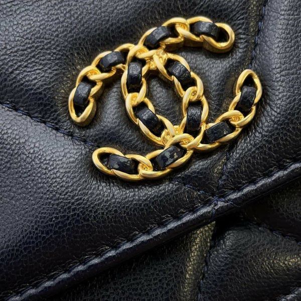 シャネル チェーンウォレット ココマーク マトラッセ キルティング ラムスキン AP0957 CHANEL ショルダーバッグ 財布