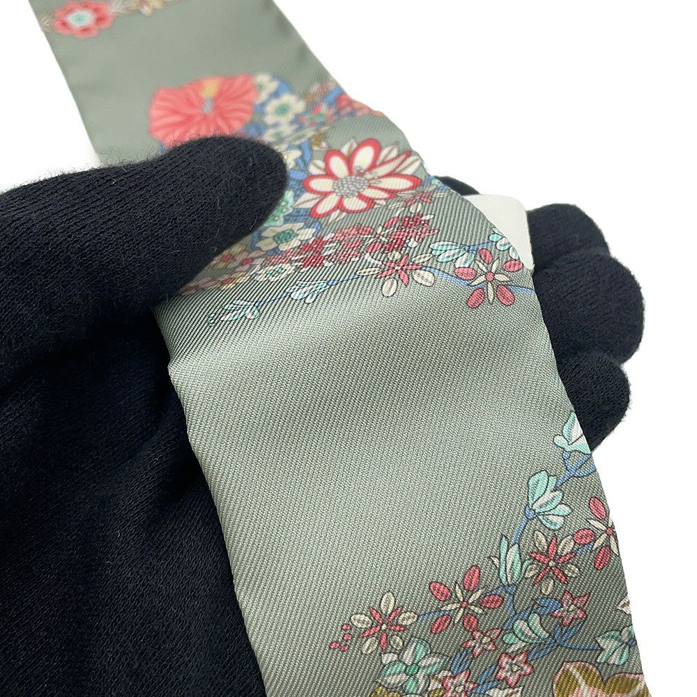 エルメス ツイリー ブリッド・ドゥ・ガラ・アン・フルール&アイライナー Brides de Gala en fleurs HERMES シルク 2025年春夏