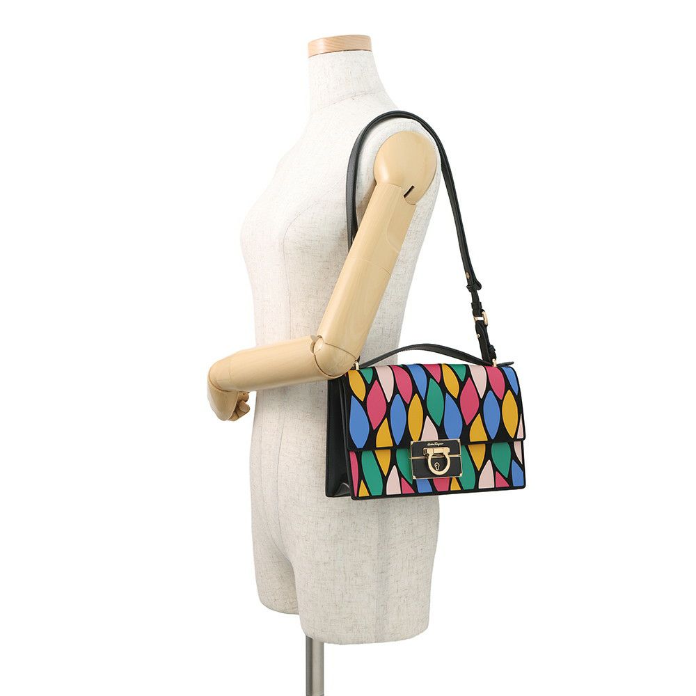 フェラガモ ハンドバッグ ガンチーニ レザー 21G008 Ferragamo 2way 黒