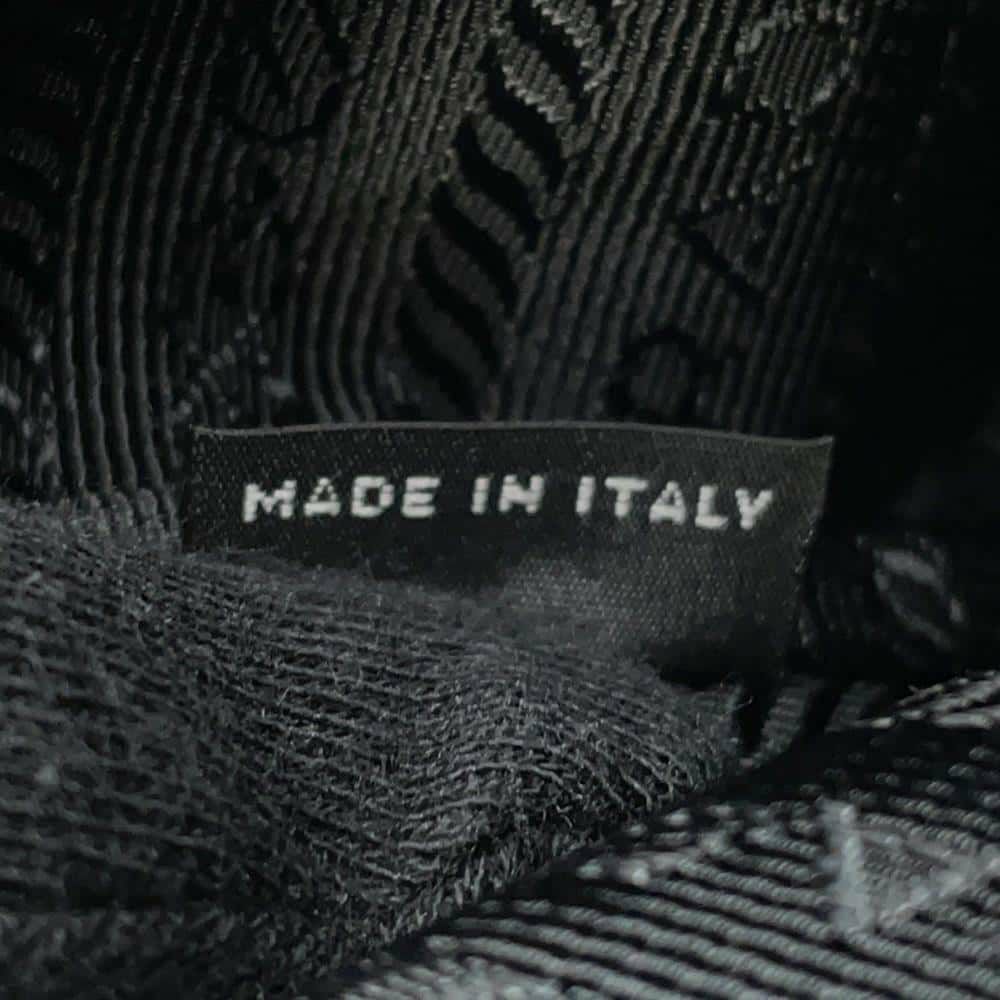 プラダ ショルダーバッグ ミニポーチ付き Re-Nylon xサフィアーノ ナイロン/レザー 2VH113 PRADA 斜め掛け 黒