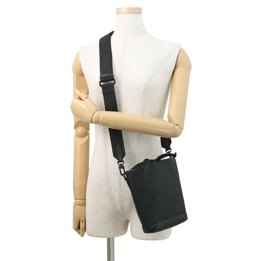 ルイヴィトン ショルダーバッグ モノグラム・シャドウ ノエ・スリング M82248 ボディバッグ ブラック 黒