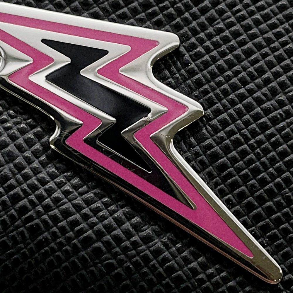 プラダ 長財布 ラウンドファスナー メタル ハート ローズ サフィアーノ レザー 1ML506 PRADA 財布 黒