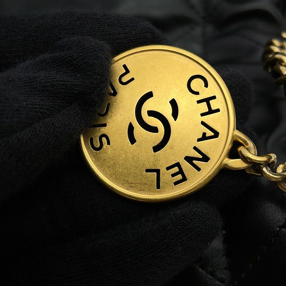 シャネル ハンドバッグ CHANEL 22 ミニ ココマーク シャイニーカーフスレザー AS3980 CHANEL 2way ショルダー