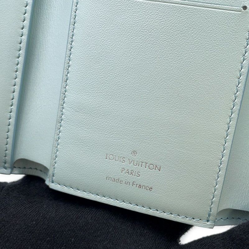 ルイヴィトン 三つ折り財布 トリヨンレザー ポルトフォイユ・カプシーヌ M83576 LOUIS VUITTON 財布