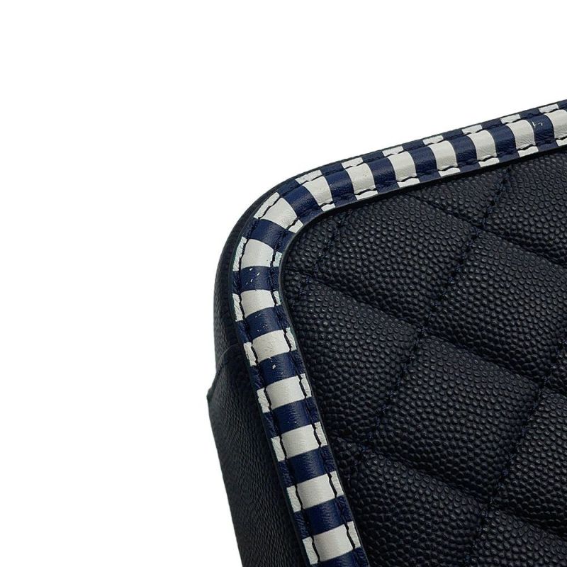 シャネル チェーンショルダーバッグ CCフィリグリー ボーダー バニティバッグ キャビアスキン A93343 CHANEL 白