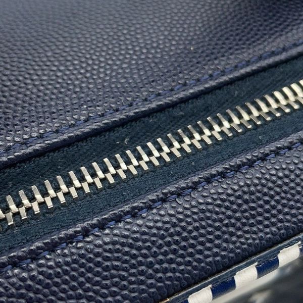 シャネル チェーンショルダーバッグ CCフィリグリー ボーダー バニティバッグ キャビアスキン A93343 CHANEL 白