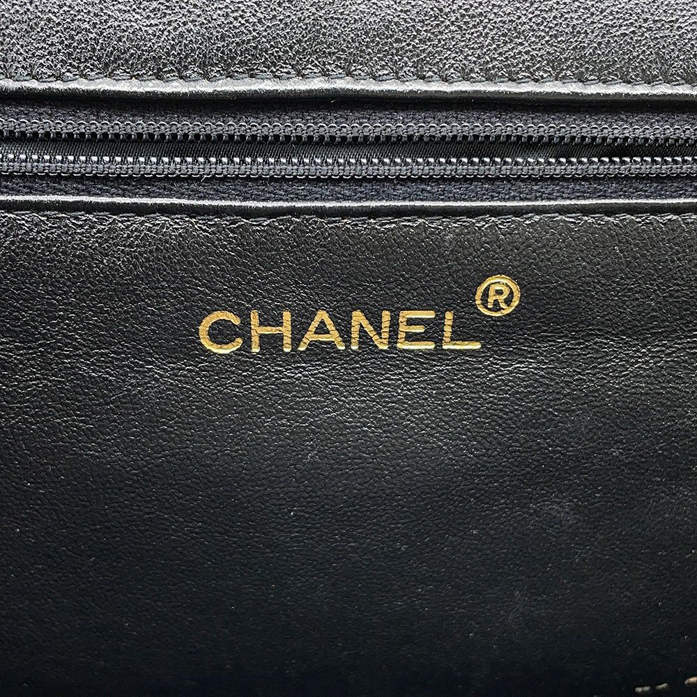 シャネル ハンドバッグ チェーンショルダー ココマーク がま口 マトラッセ ココマーク キャビアスキン CHANEL 黒