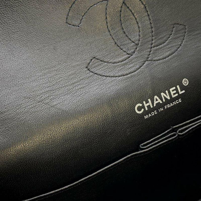 シャネル チェーンショルダーバッグ マトラッセ ココマーク ソフトキャビアスキン A01112 CHANEL バッグ 黒