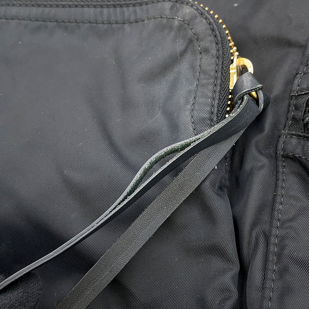 バーバリー リュック ロゴ バックパック ナイロン 4033282 BURBERRY 黒