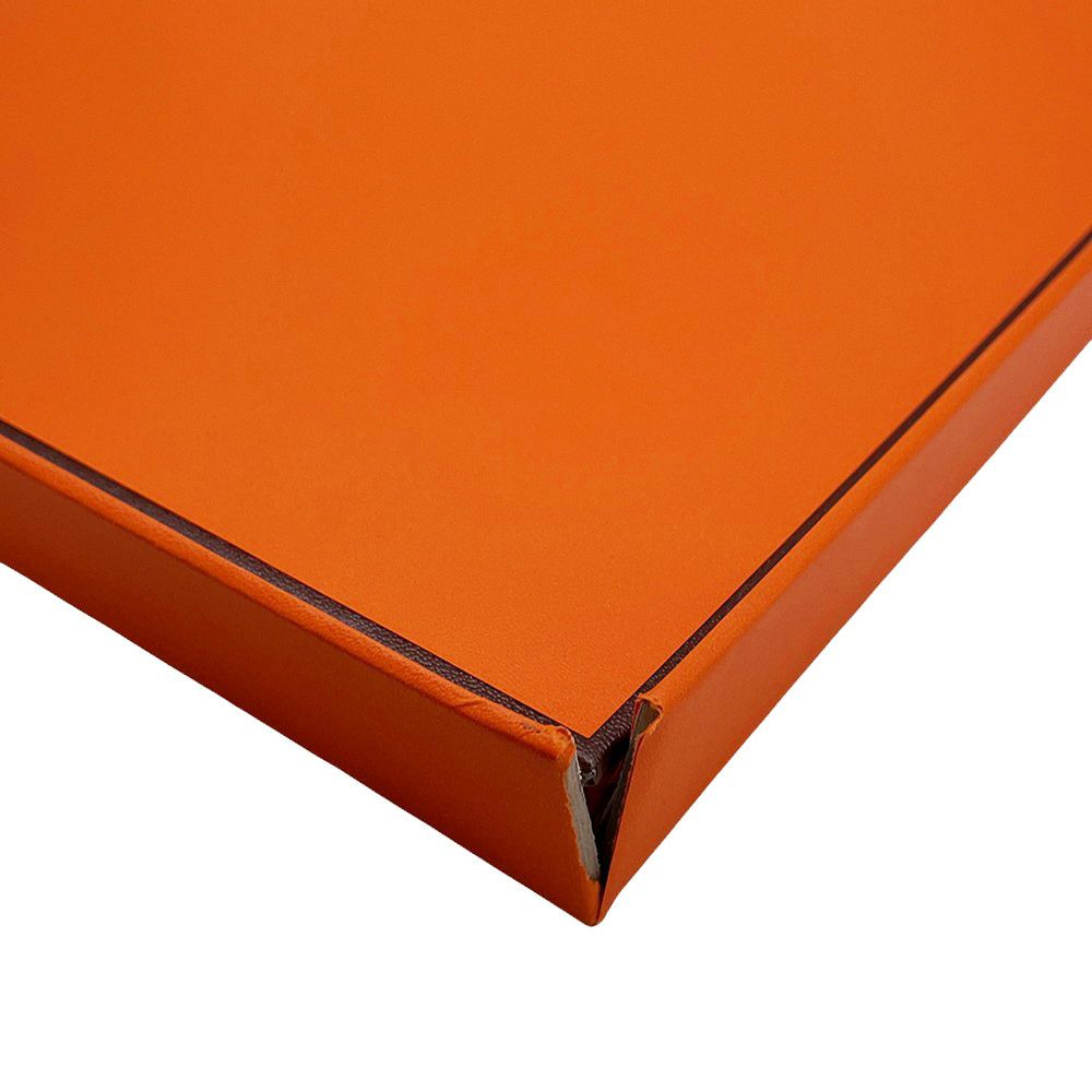 エルメス スカーフ カレ90 プレシュー シテ・カヴァリエール 夜の騎兵の街 シルク スパンゴール HERMES 2024年秋冬 黒