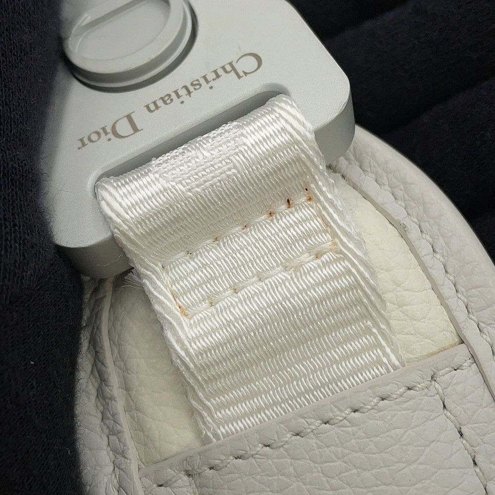 クリスチャン・ディオール ショルダーバッグ sacaiコラボ サドル メッセンジャーバッグ 1ADHO029USG