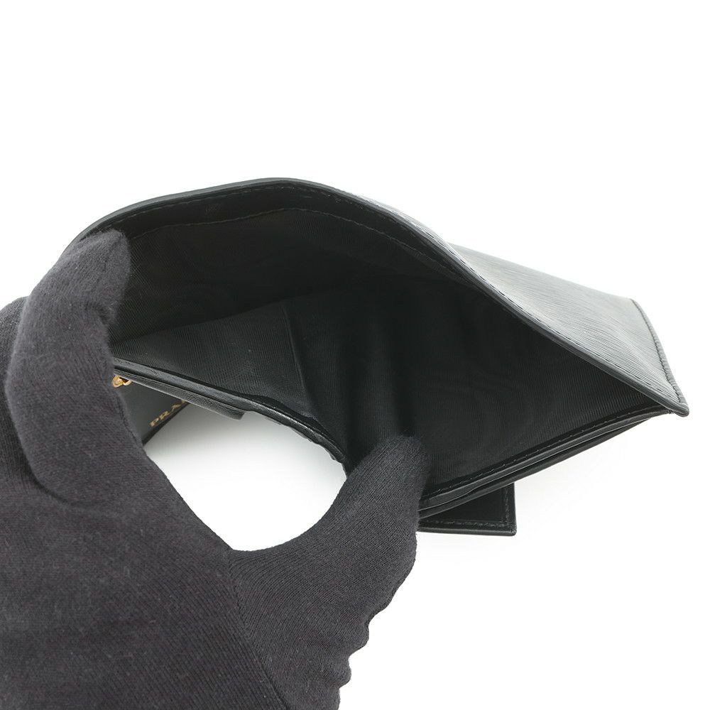 プラダ 二つ折り財布 ロゴ コンパクトウォレット 1MV204 PRADA 黒
