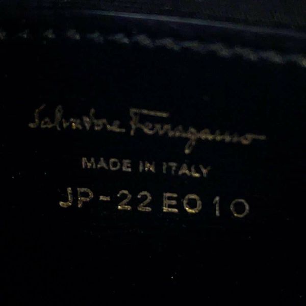 サルヴァトーレ・フェラガモ カードケース ヴァラリボン 22 E010 Ferragamo フラグメントケース 黒