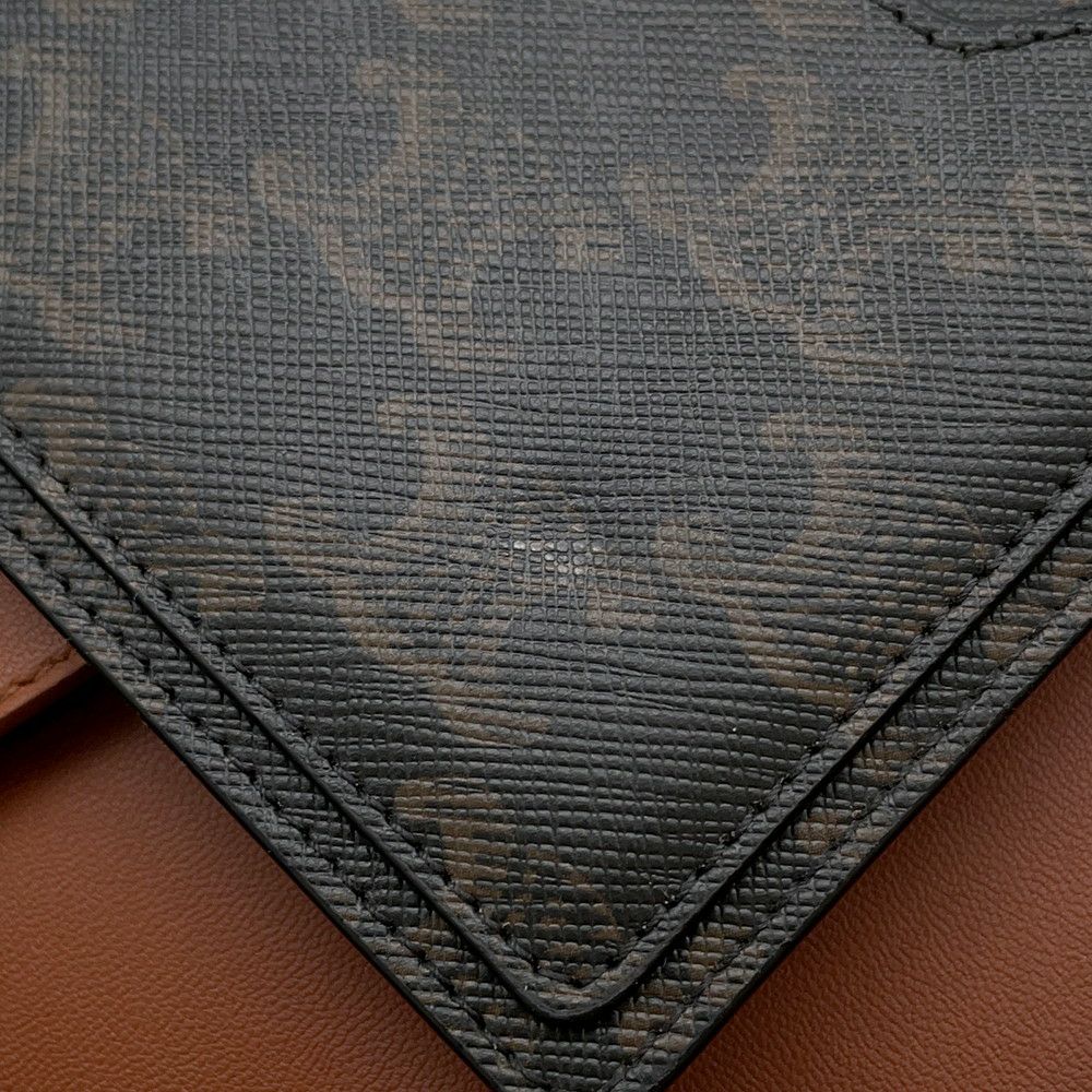 セリーヌ トラベルキット トリオンフ レザー 4M3262AKL.04LU CELINE 旅行キット