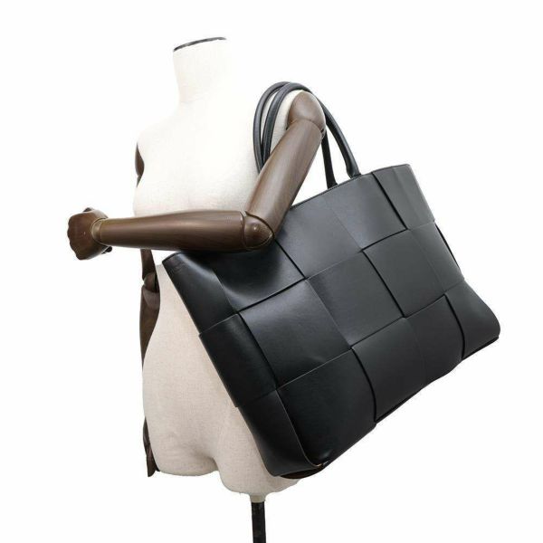 ボッテガヴェネタ トートバッグ マキシイントレチャート アルコ ラージ カーフレザー 608608 BOTTEGA VENETA 黒