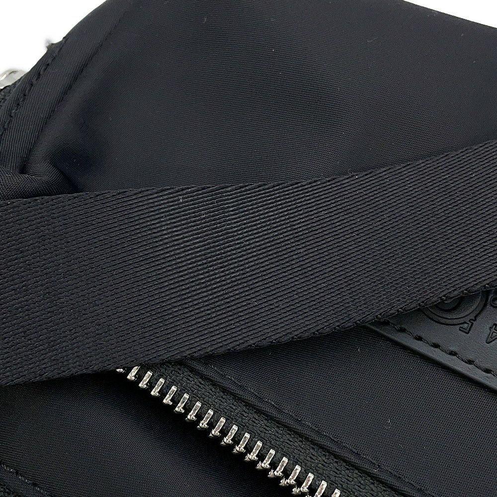 エムエムシックス メゾンマルジェラ ショルダーバッグ クロスボディバッグ ナイロン SB5WG0023 MM6 Maison Margiela 黒