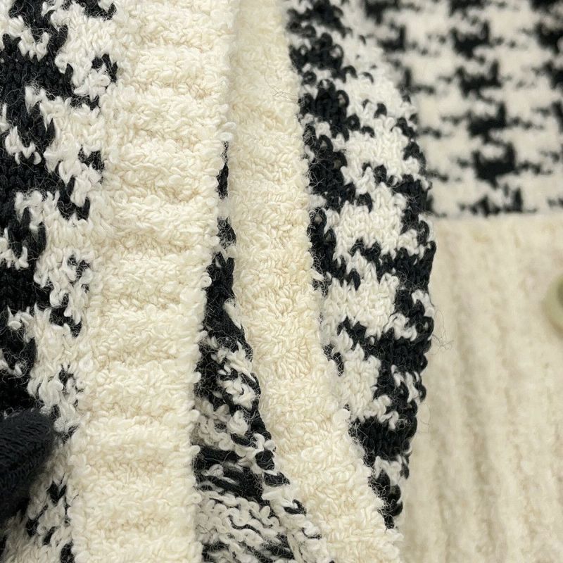 クリスチャン・ディオール ニット 千鳥格子 ツインセット アンサンブル レディースサイズ34 354W05AM324 トップス 白 黒