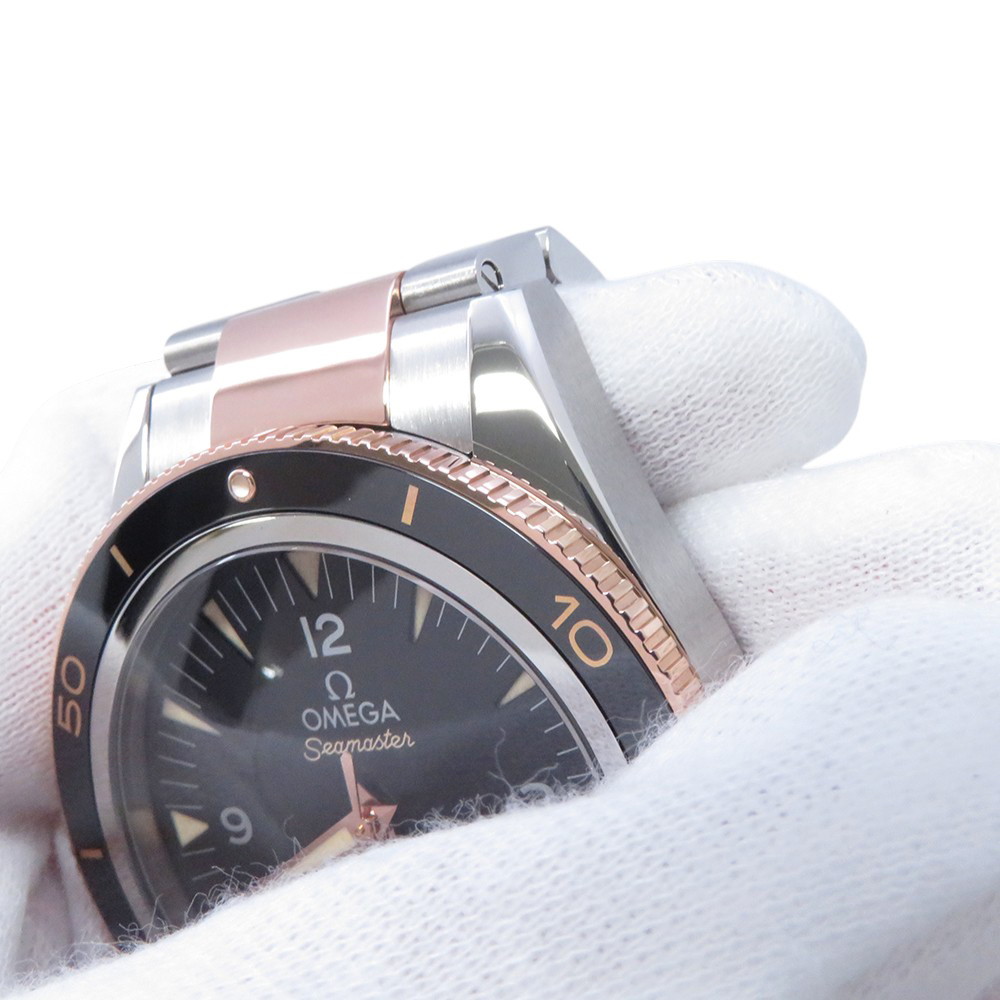 オメガ シーマスター 300 マスター コーアクシャル セドナゴールド 233.20.41.21.01.001 OMEGA 黒文字盤