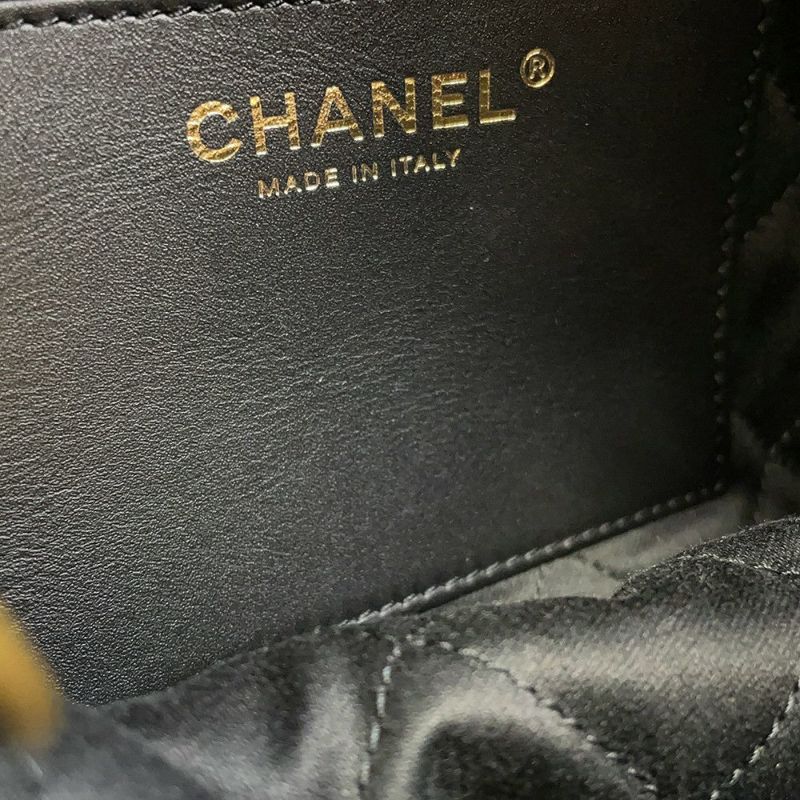 シャネル ハンドバッグ CHANEL 22 ミニ ココマーク シャイニーカーフレザー AS3980 CHANEL 2wayショルダーバッグ 黒