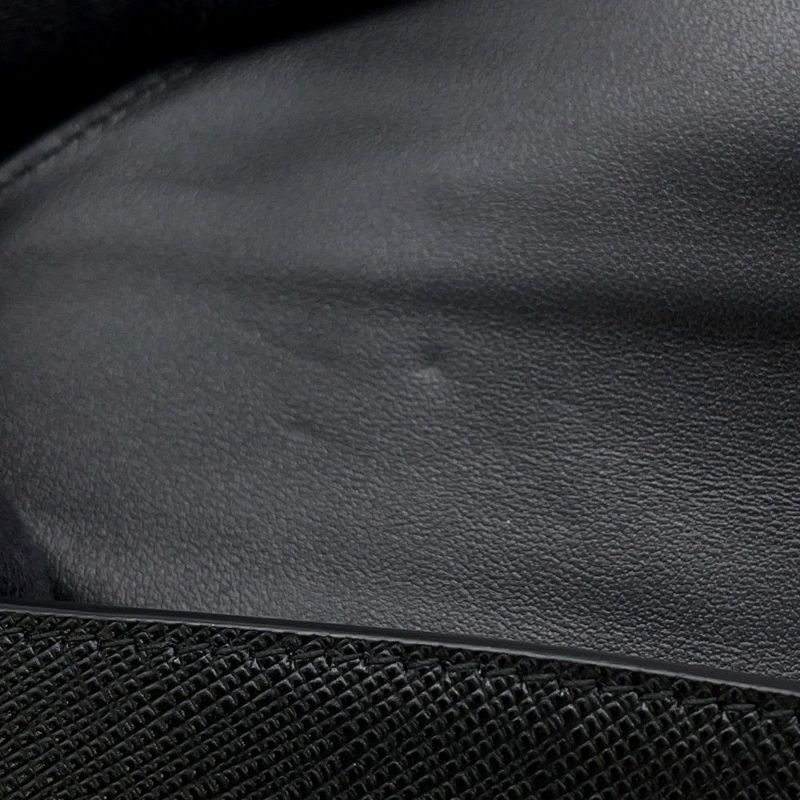 プラダ ポーチ トライアングルポーチ  サフィアーノ レザー 1TL445 PRADA 黒