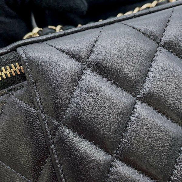 シャネル チェーンショルダーバッグ マトラッセ ココマーク ヴァニティ ラムスキン AP2846 CHANEL ポーチ 黒